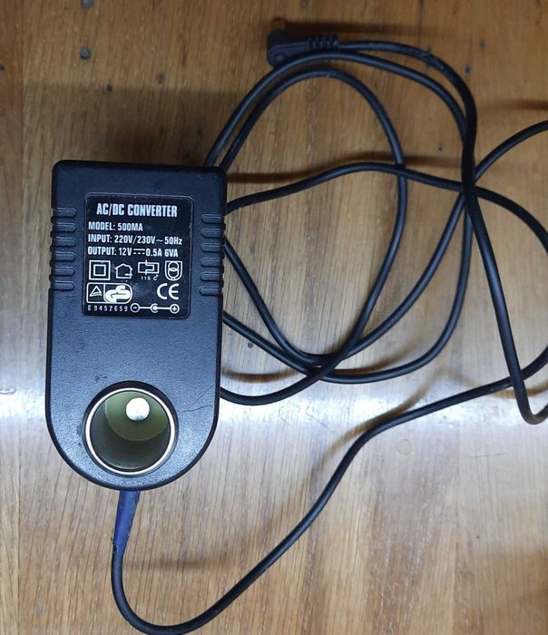 Адаптер - блок питания 220v- 12V- 1. 2А
