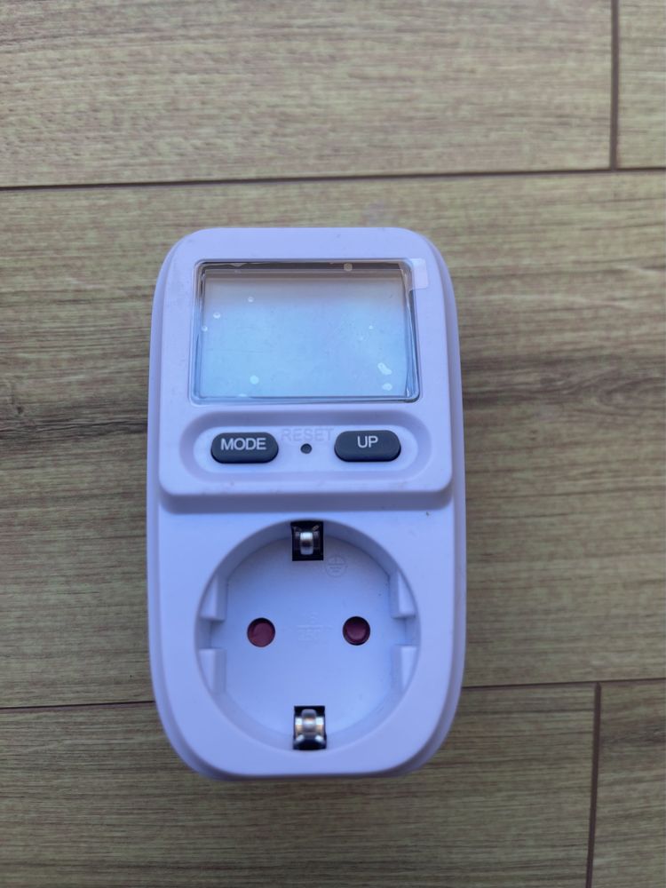Medidor de consumo de energia com ecrã LCD - NOVO
