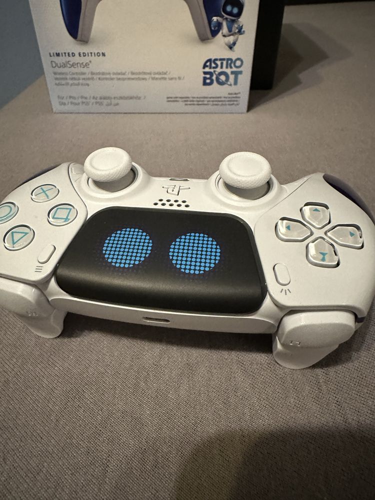 Dualsense Astro Bot Edition