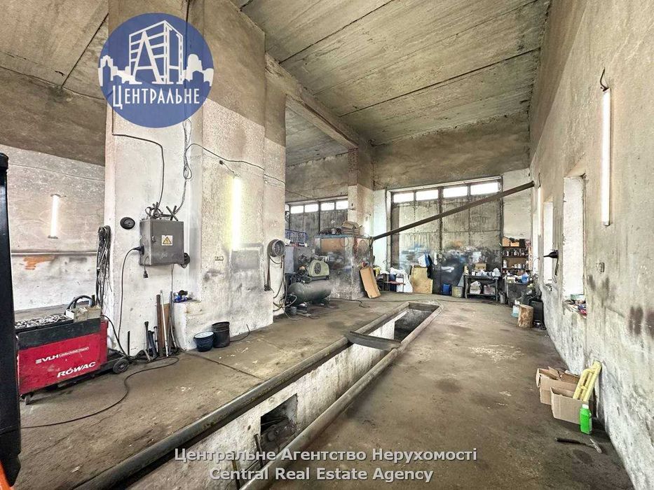 Оренда фасадного комплексу приміщень