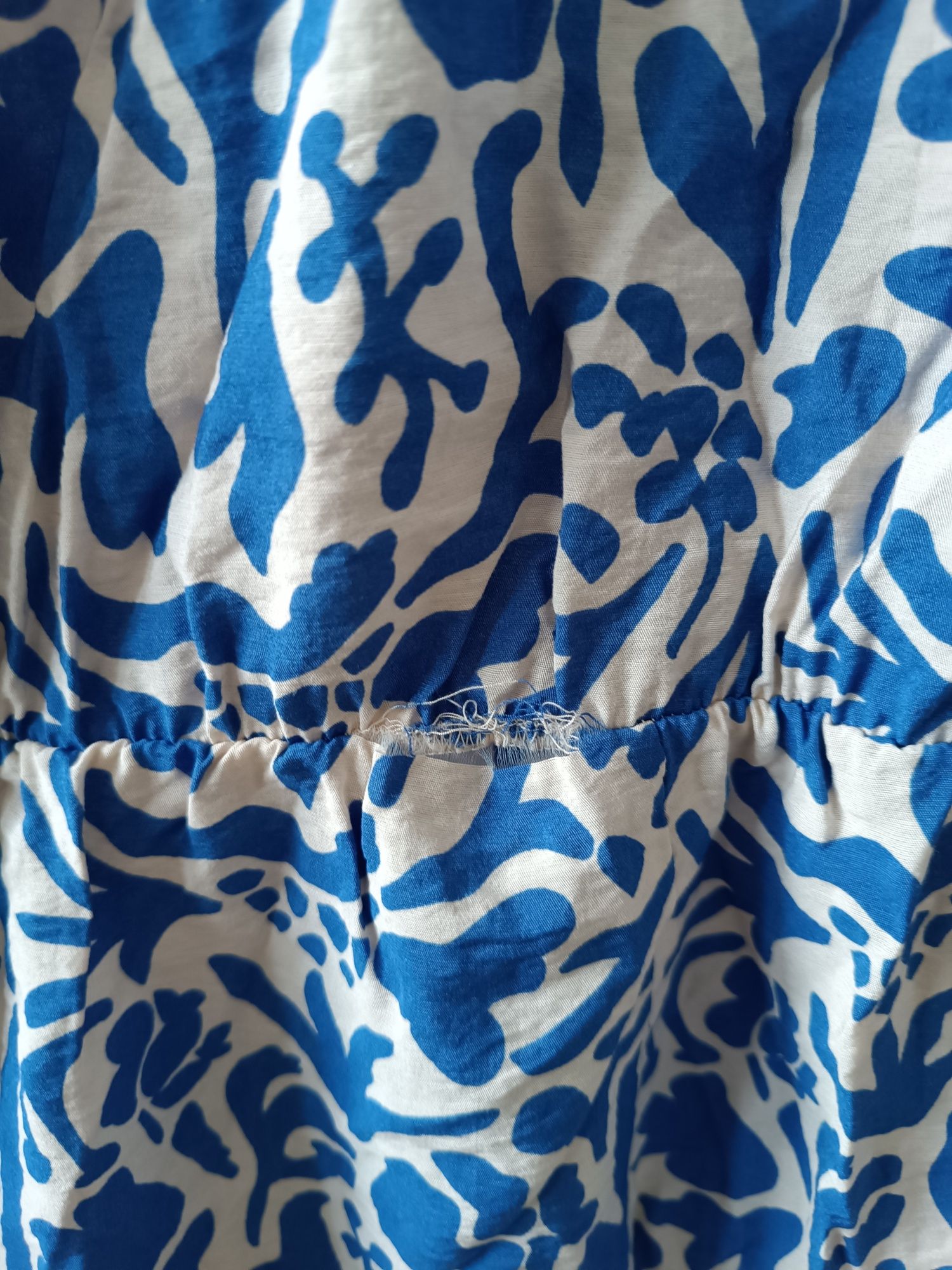 Elegancka sukienka XL/42 plus size z długim rękawem Reserved