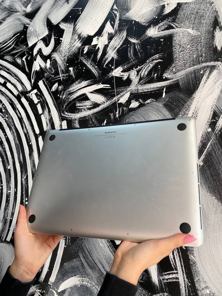 Розпродаж MacBook Pro 15 2014 core i7  256 GB 16 Ram 299$  макбук 512