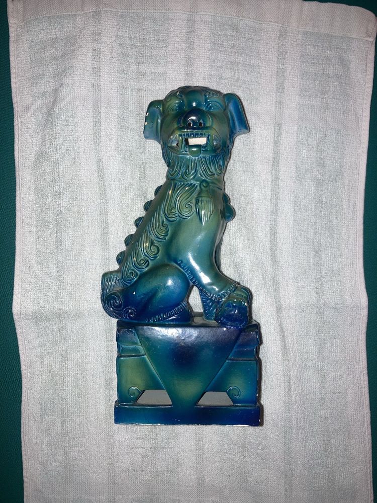 Cão de foo azul