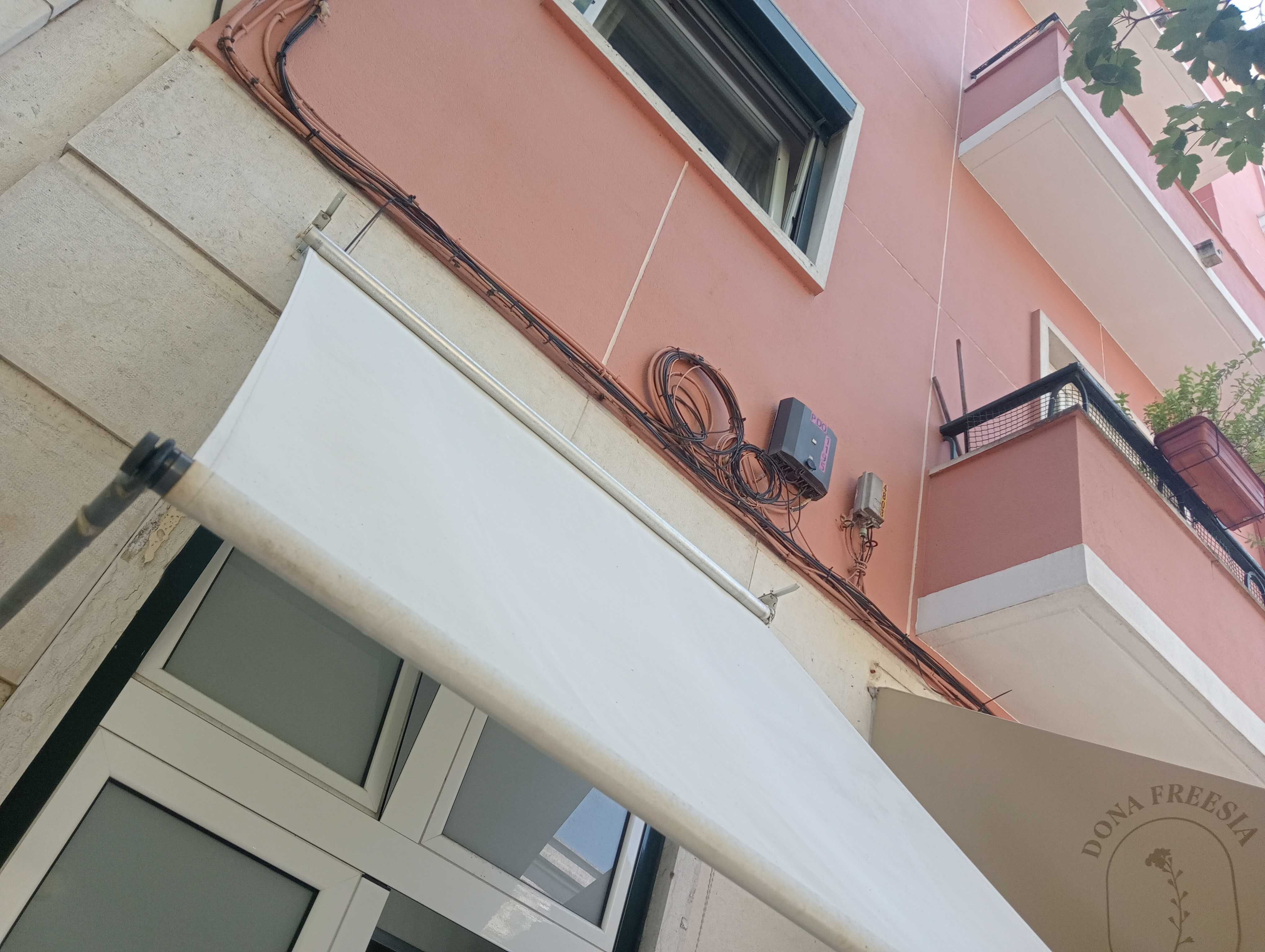 Toldo/ cortina retráctil 100x150 cm creme