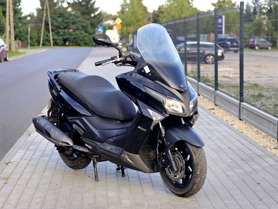 Duży skuter Kymco X-town 300 z 2019r