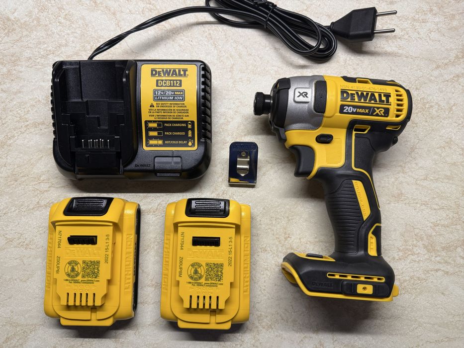 Акумуляторний шуруповерт імпакт  Dewalt dcf887