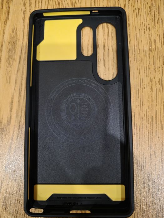 Capa Spigen S25 ultra wireless charging