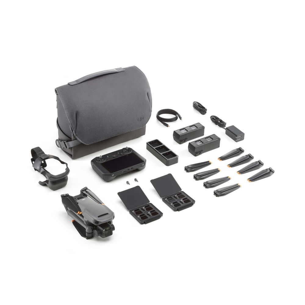 Квадрокоптер DJI MAVIC 3 cine premium combo