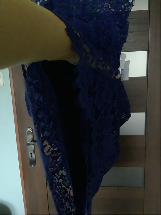 Nowa szafirowa sukienka midi za kolano En Focus Studio 8