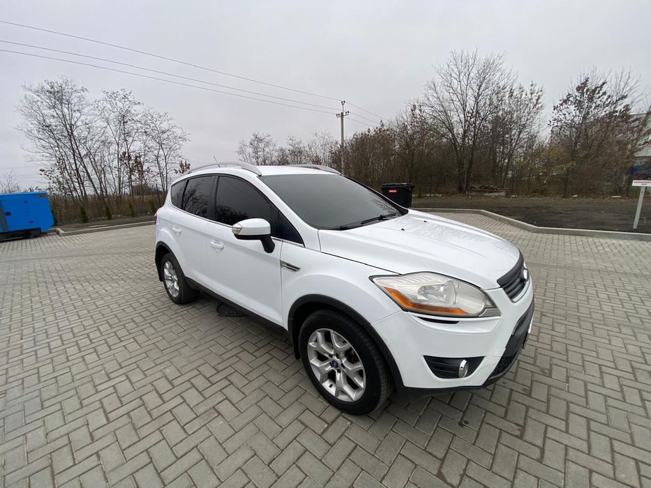 Продам Ford Kuga 2012р 2,5Т бензин