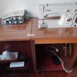 Máquina costura automática
