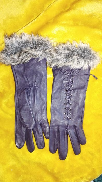 Фіолетові довгі рукавички з хутром кожанные перчатки длинные завязках