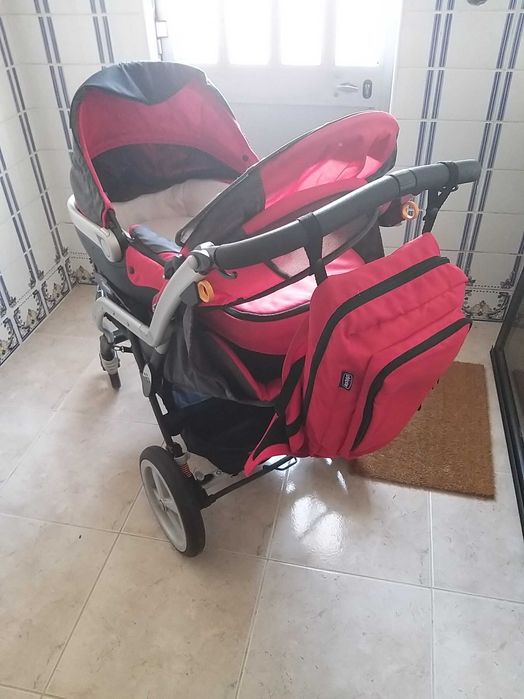 Carrinho trio chicco
