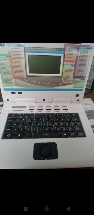 Nowy laptop edukacyjny High-Tech