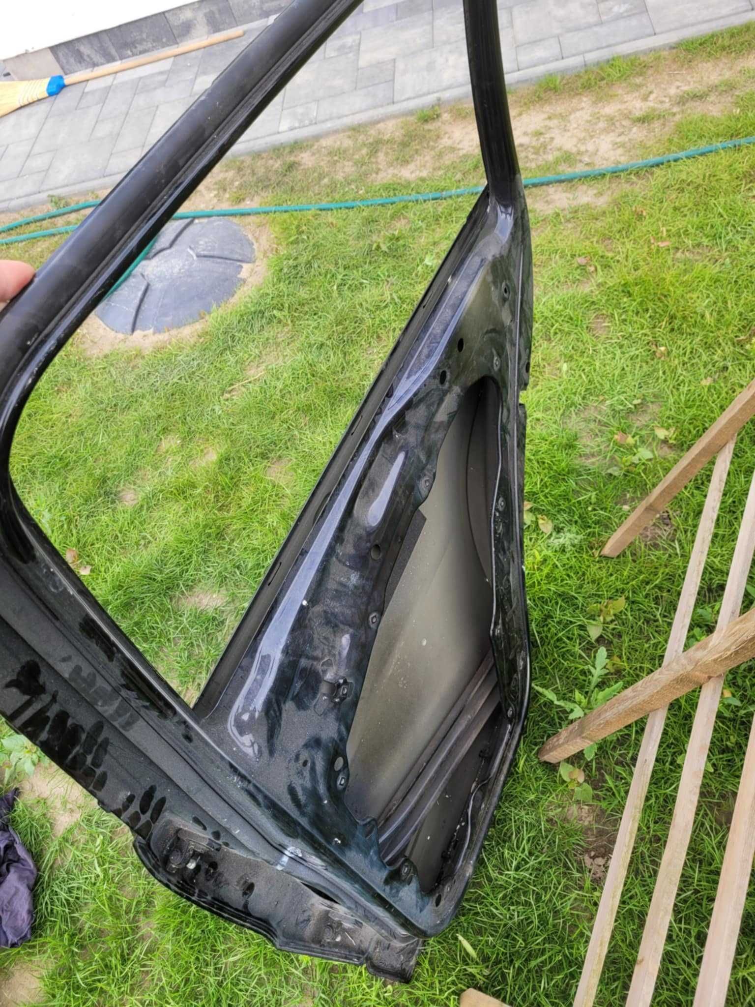 drzwi prawy tył tylne tiguan 08-16 lc9x czarne