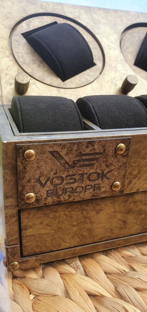 Vostok Europe Rotomat 01 - szkatułka na 10 zegarków z funkcją rotomatu
