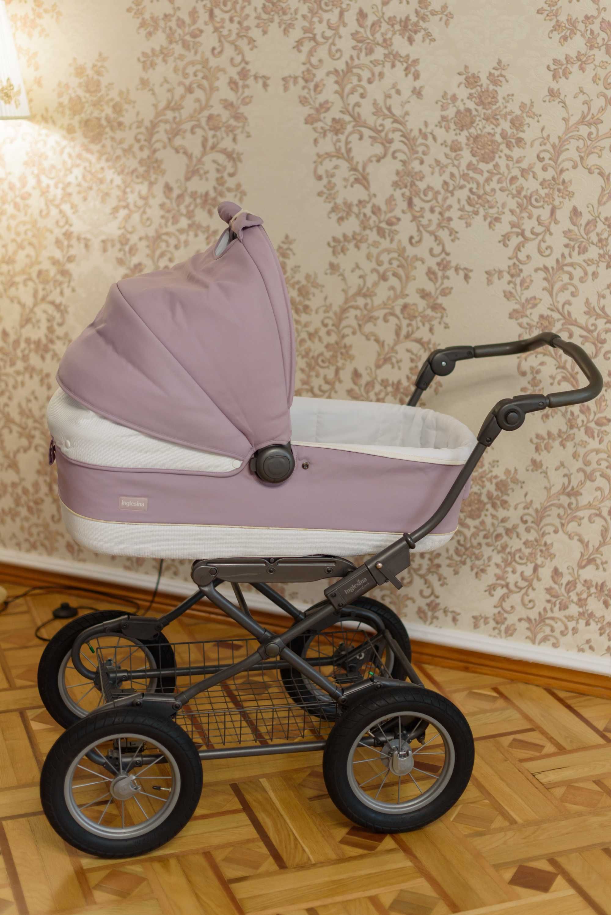 Коляска Inglesina SOFIA классическая (люлька + шасси)