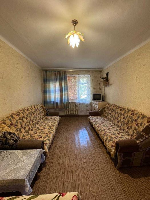 Фасадна квартира в центрі міста