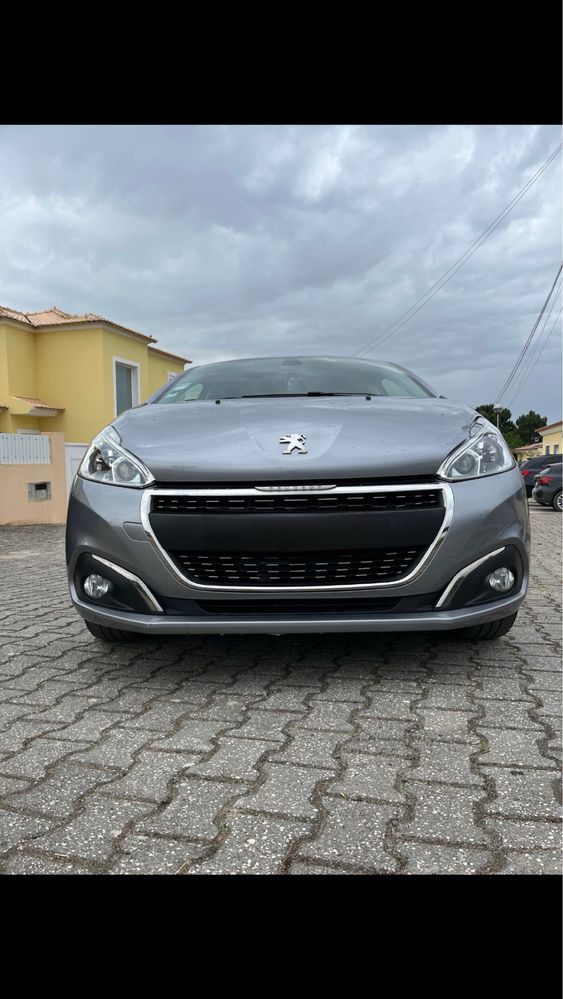 Peugeot 208 1.2 PureTech Signature