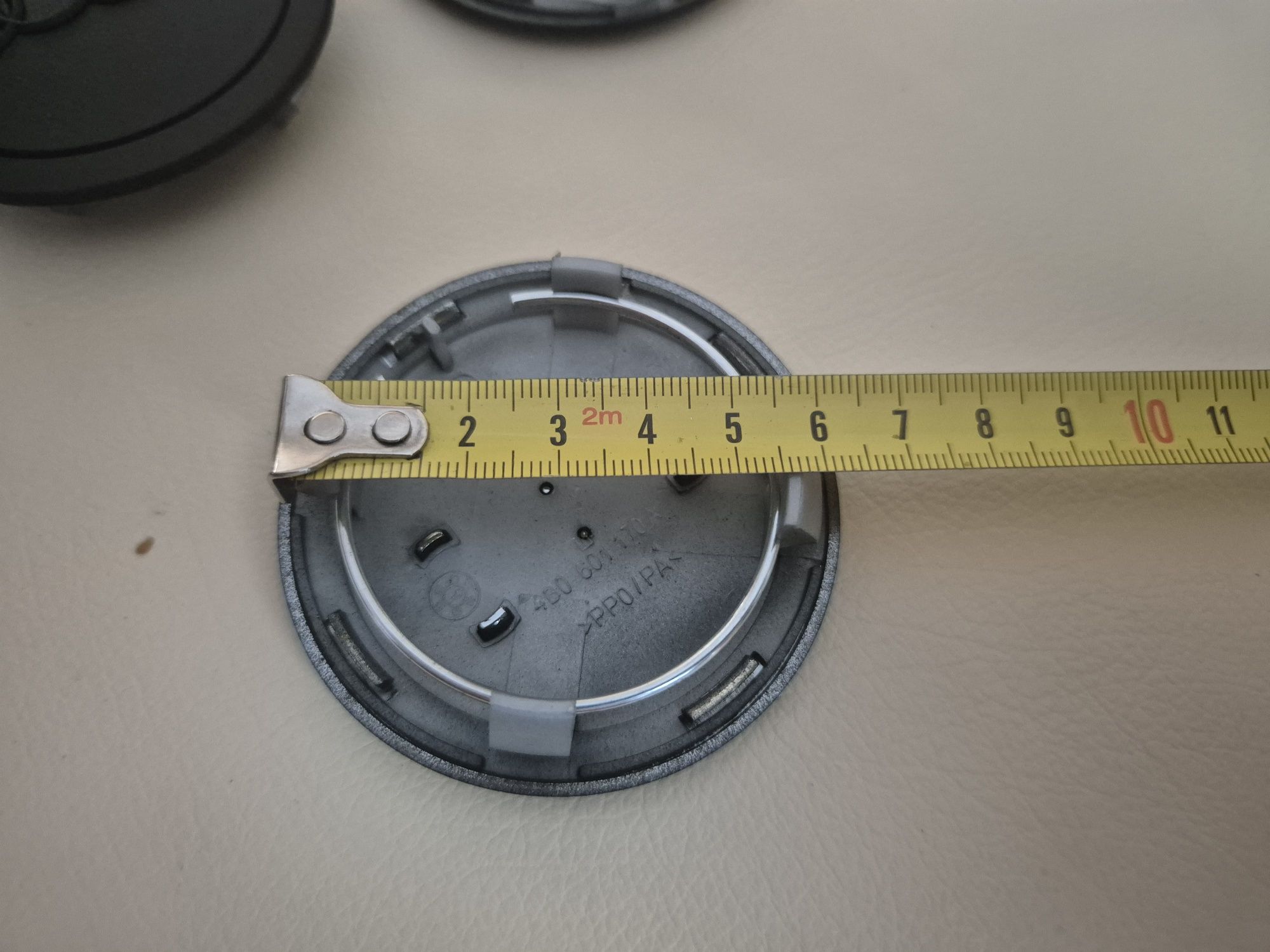 dekielki kołpaki w alu felgi do audi czaeny mat średnica 70/57mm