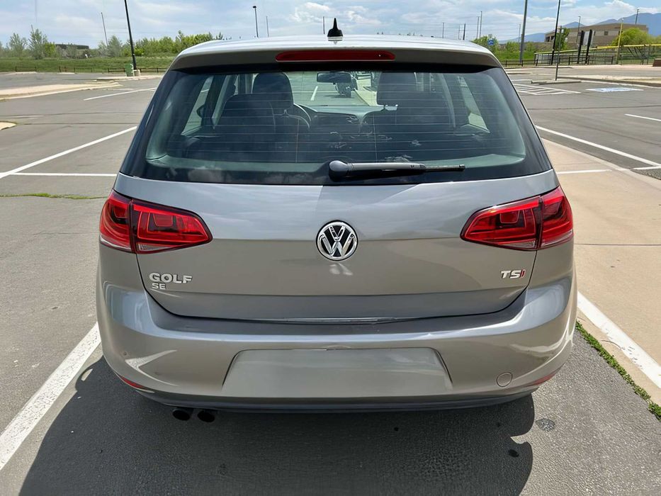 Volkswagen Golf      2016