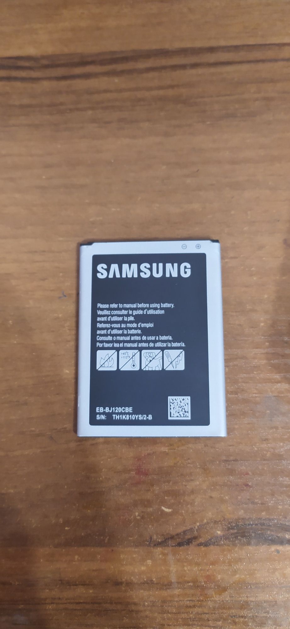 Смартфон Samsung j 120