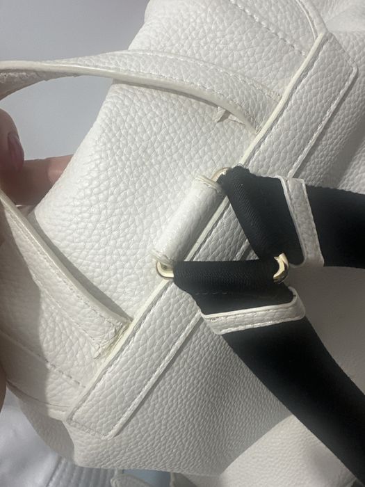 Mochila Furla pouco usada