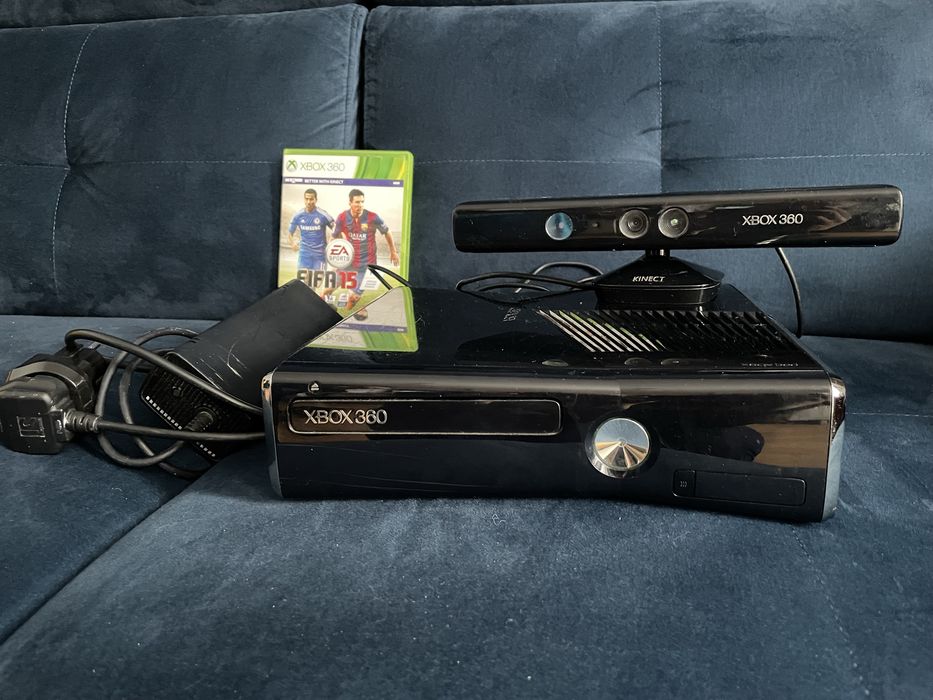 Konsola Xbox 360 Kinect