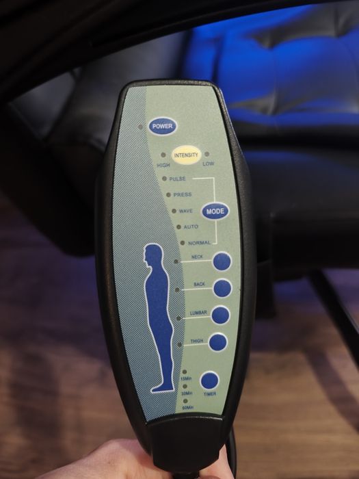 Fotel z masażem 6 punktowym