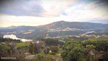 Moradia T3 em ruínas junto ao Rio Douro, Aveiro