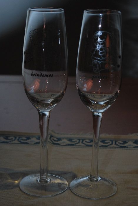 Copos (de brinde) Brindemos Juntos de 22,5 cm altura