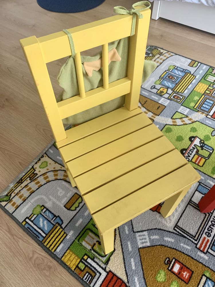 Conjunto Mesa+ cadeiras Ikea criança