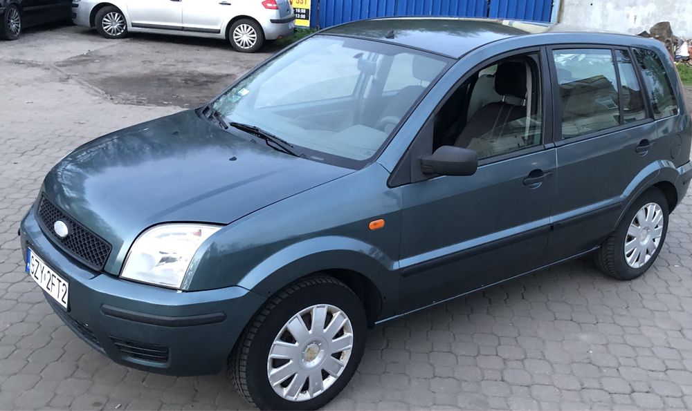 Ford Fusion 1.4 rok 2003 klima dobry stan