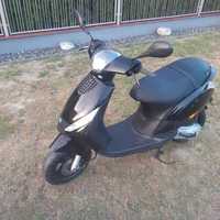 Skuter Piaggio Zip 50 2010 r. 69785 km zarejestrowany luty 2023