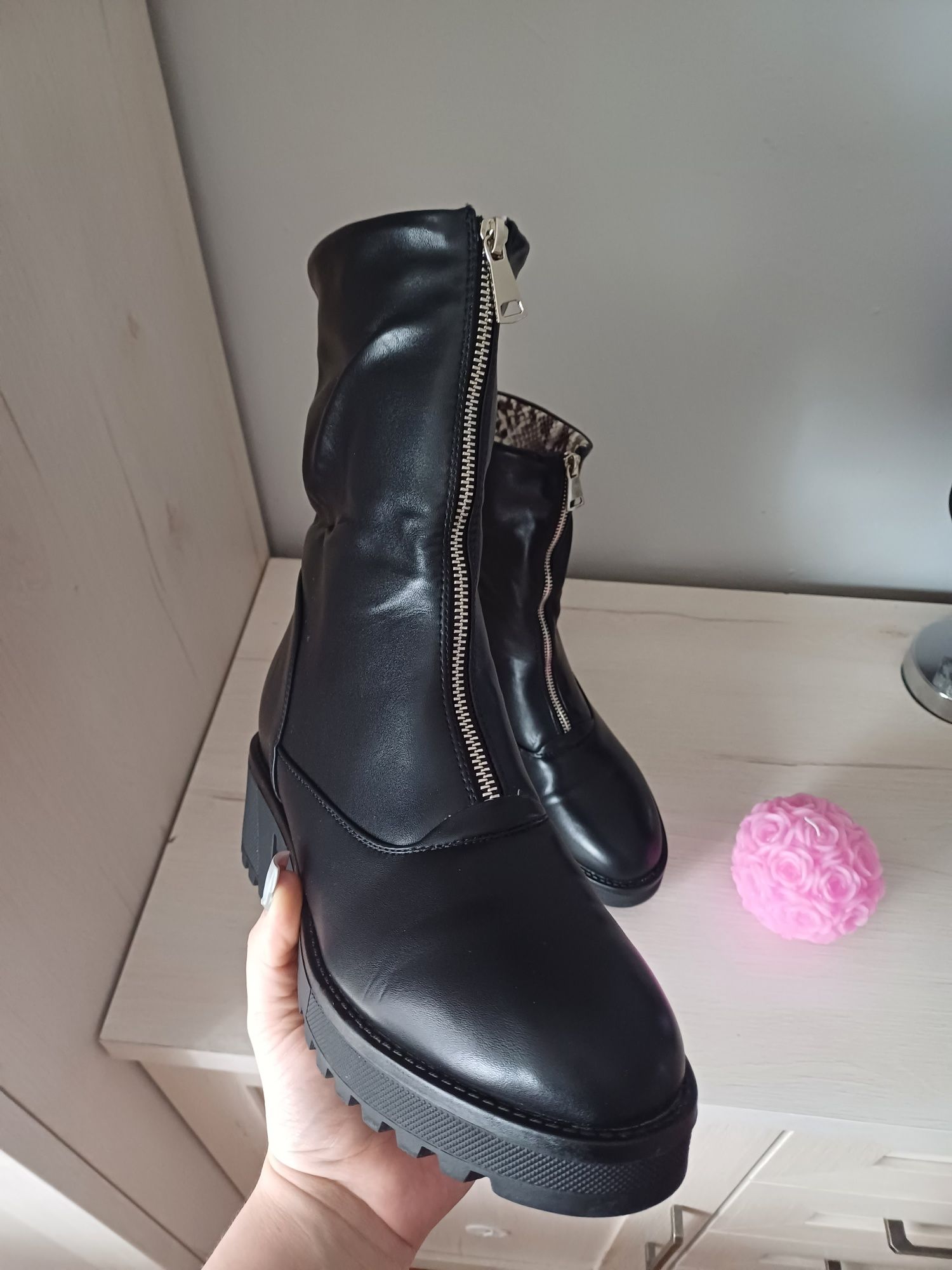 Nowe botki born2be