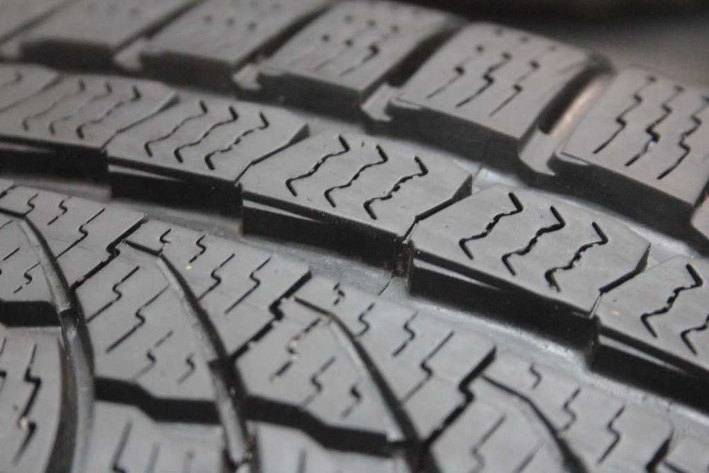 205/55/16 Nokian WR A4 205/55 R16 94V XL 8mm