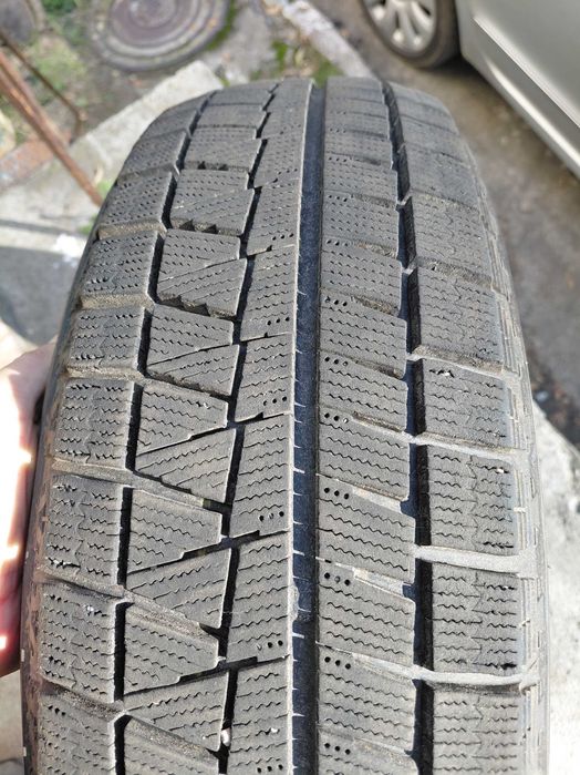 Шини Bridgestone Blizzak 185/65/R15
