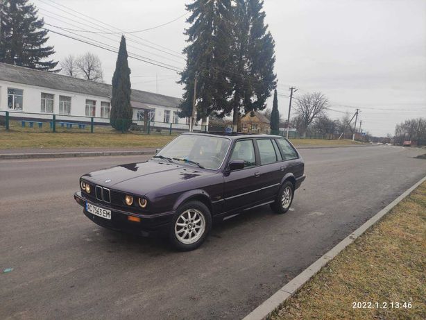 BMW  318  1994 г   Универсал   3200 $