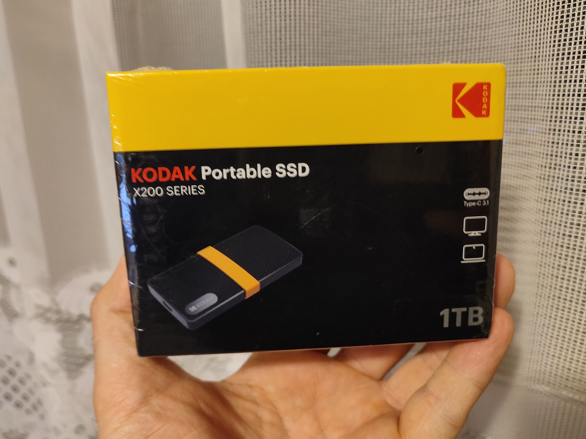 KODAK Portable SSD X200 1TB + szybka karta pamięci microSD 64GB. Nowe