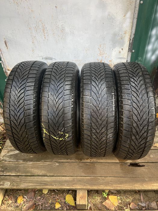 Продам зимнюю резину Goodear Ultragrip Ice 2 185*65 r15