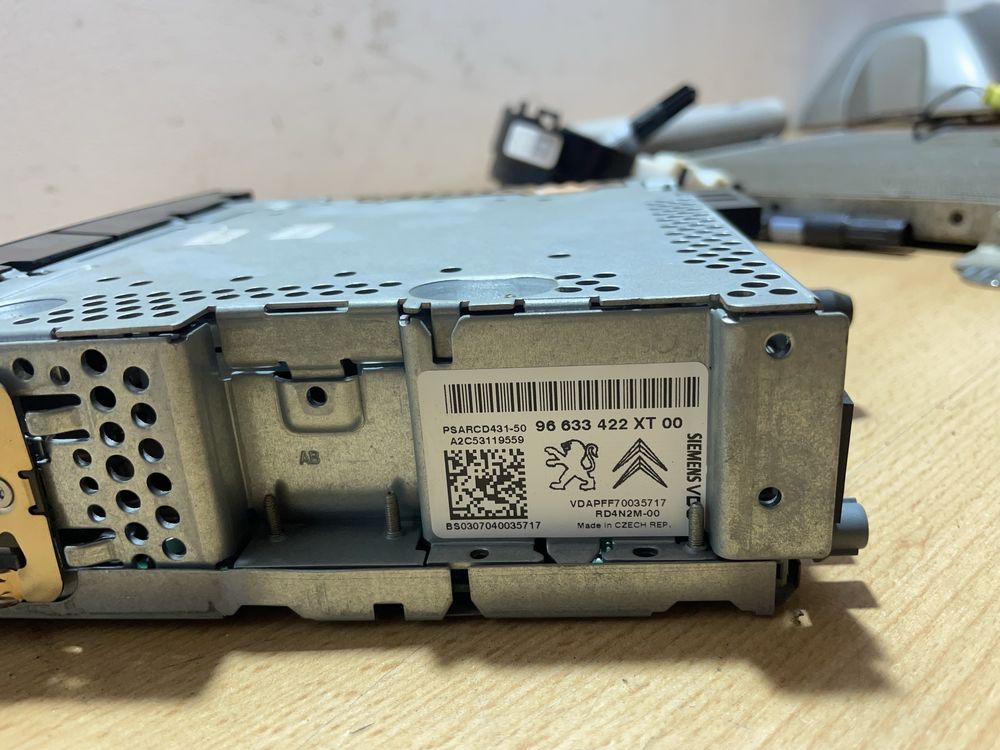 Peugot citroen radio cd ładne sprawne