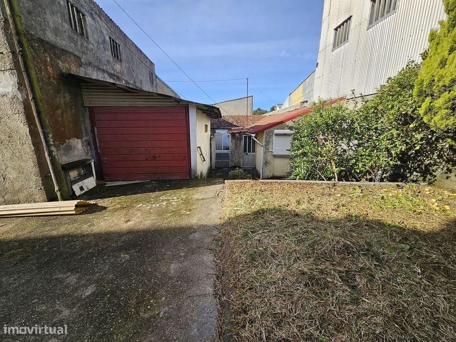 Moradia para Restaurar T3 Venda em Custóias, Leça do Balio e Guifões,M