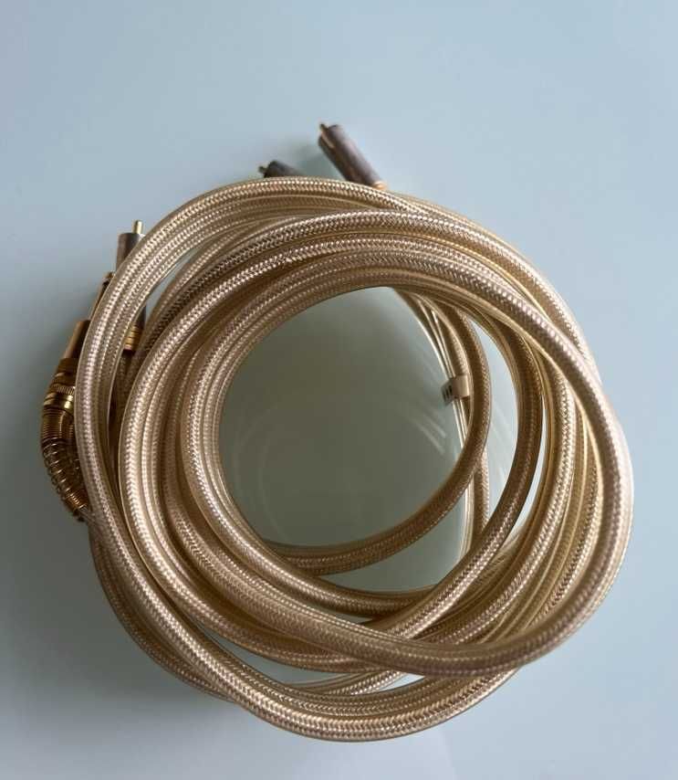 Real Cable YUV AG27 межкомпонентный кабель (посеребренная медь)