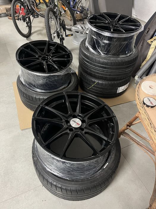 Motec mct10 ultralight 8,5x19 et 43 oz bbs 5x112