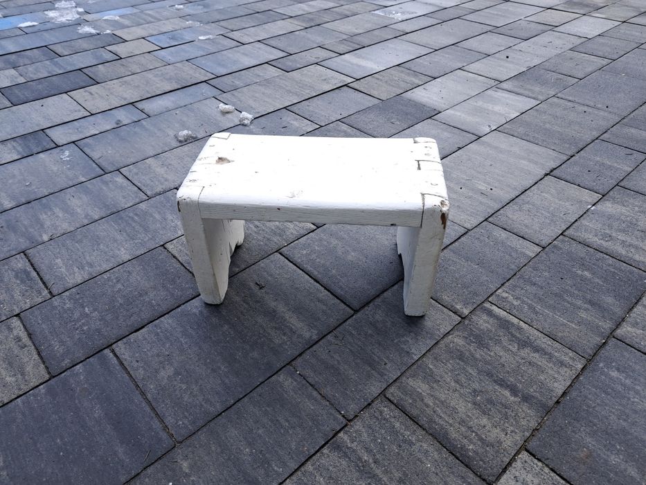 Stary taboret drewno