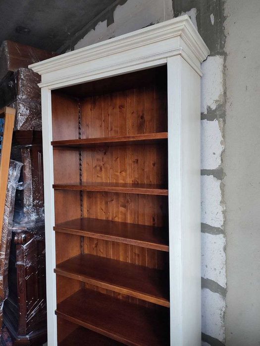 Шафа, книжкововий стелаж, вітрина з масиву дерева, фігурне різьблення