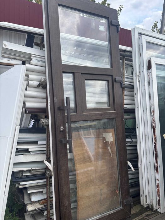 Дверь с окном откиднім металлопластиковая 2300\900 входная группа