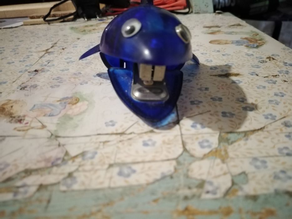 Vendo para trabalho de escola bom estado