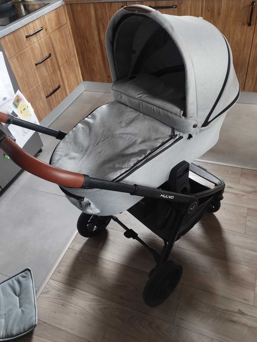 Wózek Muuvo Quick 2.0 2w1 Gondola Spacerówka Mega zestaw.  Stan BDB