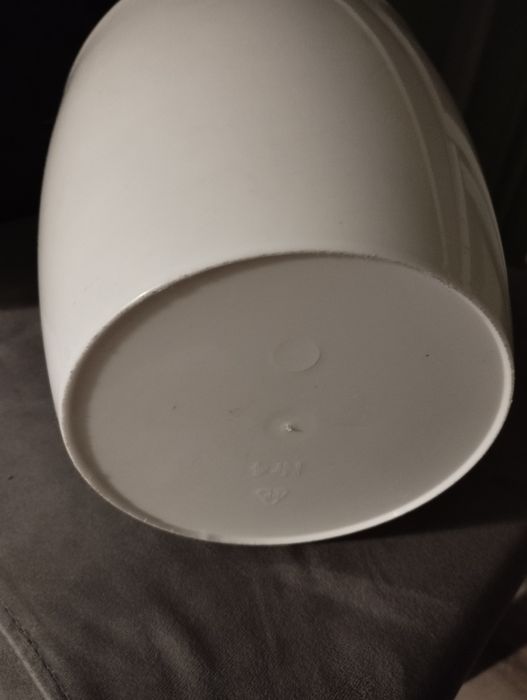 Sprzedam doniczka, osłonka na doniczkę biała plastikowa Polecam!